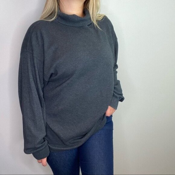 1830 women’s gray turtle neck‎ sweater size XL - Picture 6 of 14